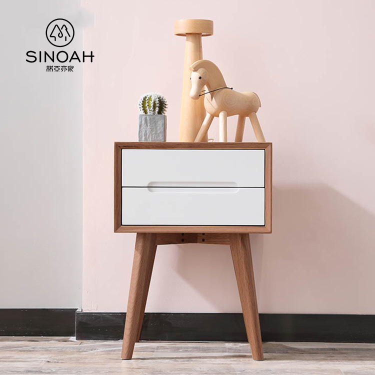 Kurbadong Oak Bedside Table