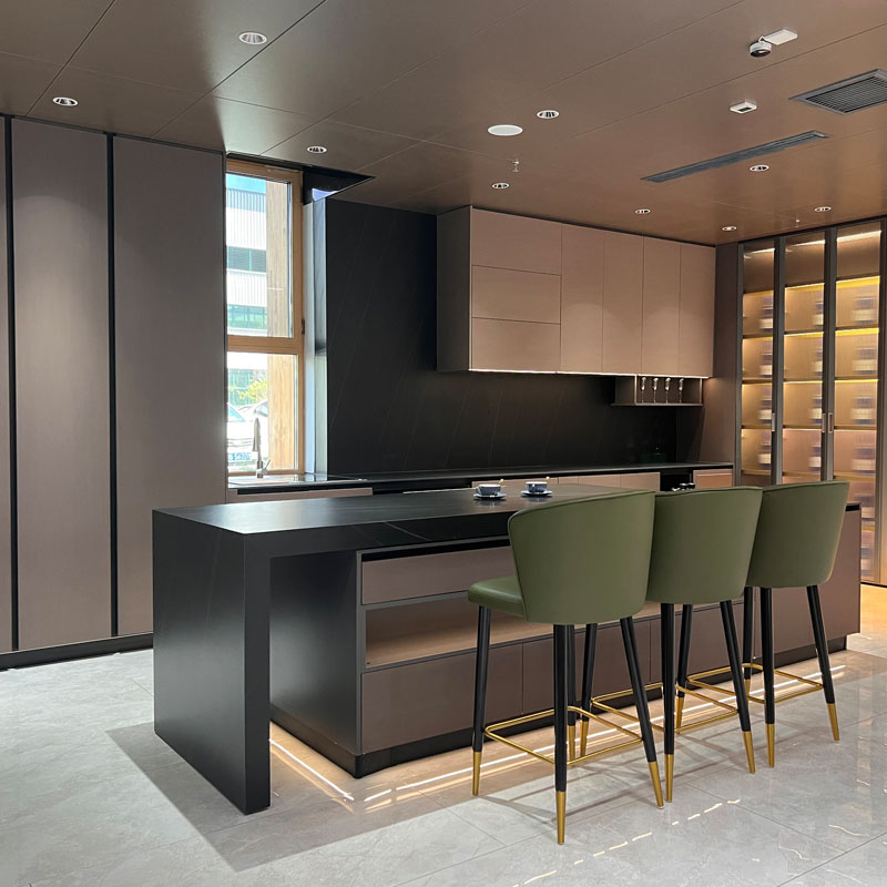 L Shaped Luxury Kitchen Cabinets na may Glass Kitchen Cabinets