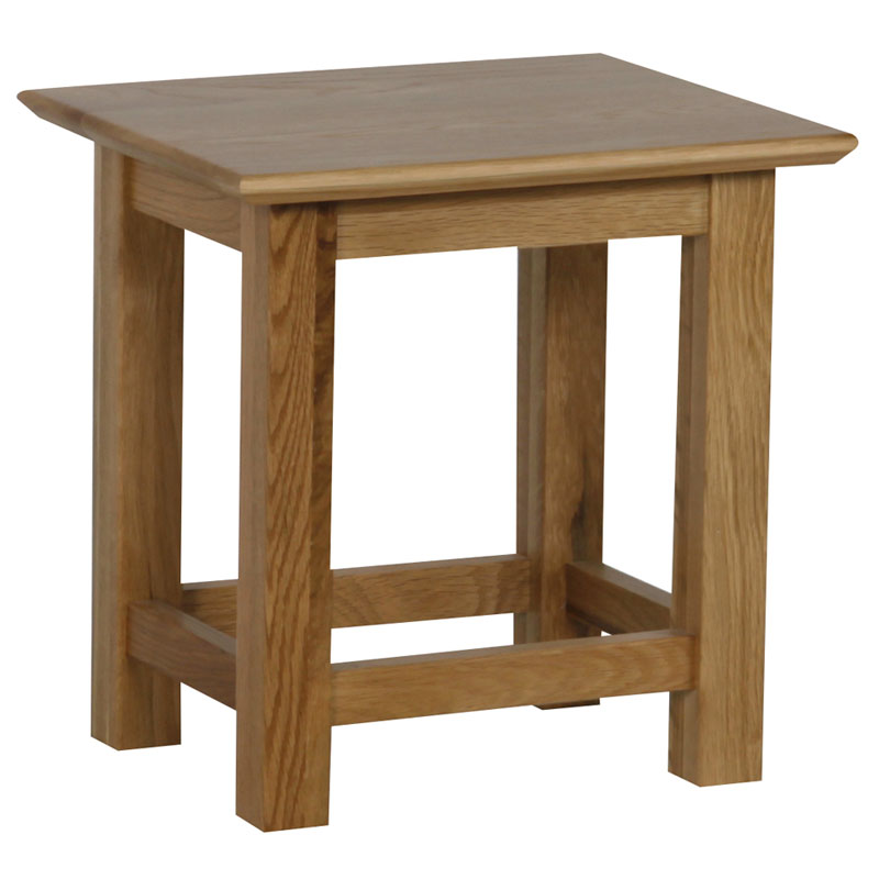 Modernong Oak Side Table