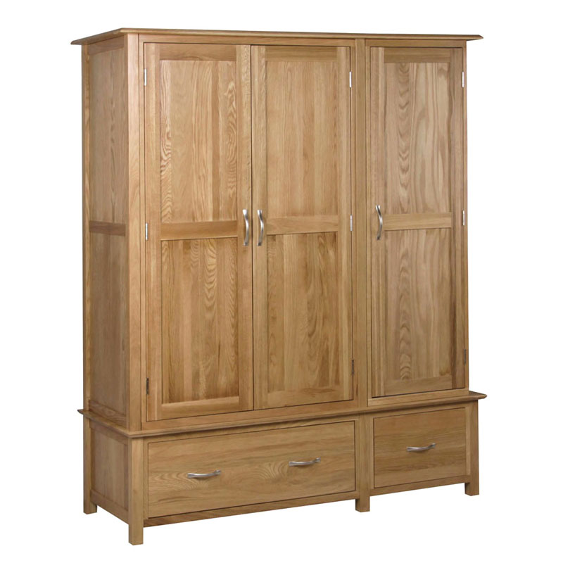 Modernong Oak Three Door 2 Drawer Wardrobe