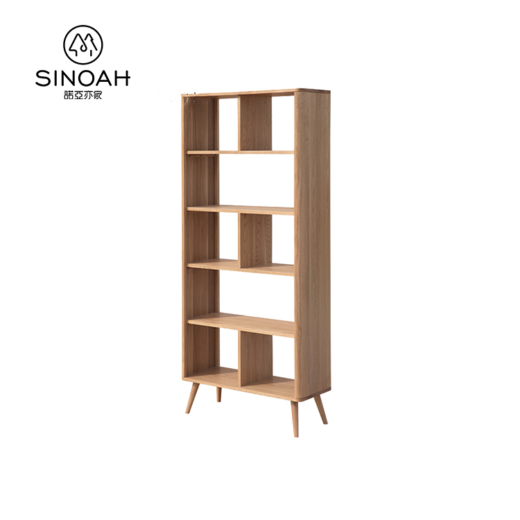 Makitid na Oak Bookshelf